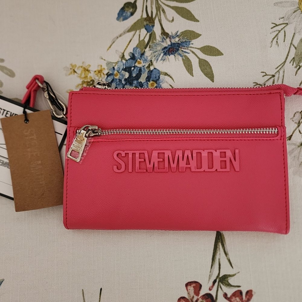 Steve Madden Womens Wallet Zip Closure Pink NWT